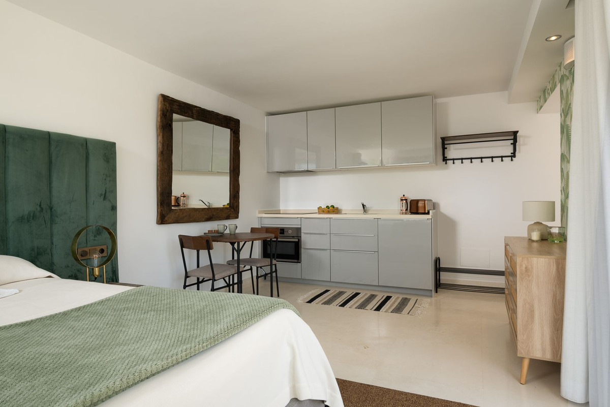 Huis te koop in Nueva Andalucía | 7 slaapkamers H5496187
