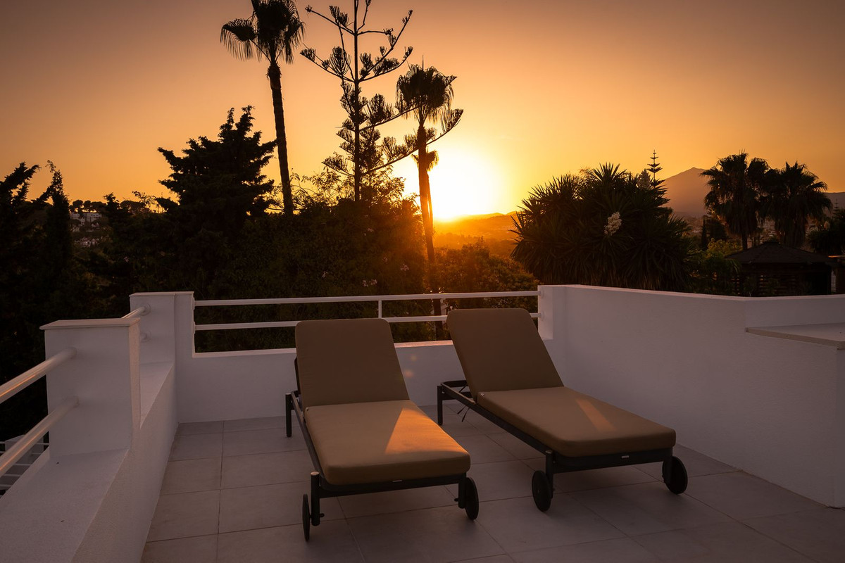 Huis te koop in Nueva Andalucía | 7 slaapkamers H5496187