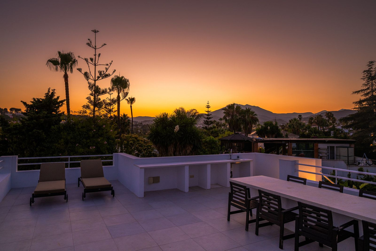 Huis te koop in Nueva Andalucía | 7 slaapkamers H5496187