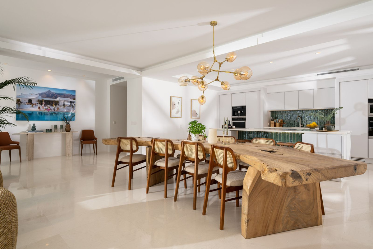 Huis te koop in Nueva Andalucía | 7 slaapkamers H5496187