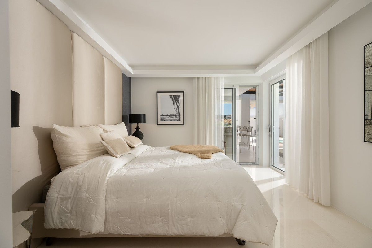 Huis te koop in Nueva Andalucía | 7 slaapkamers H5496187