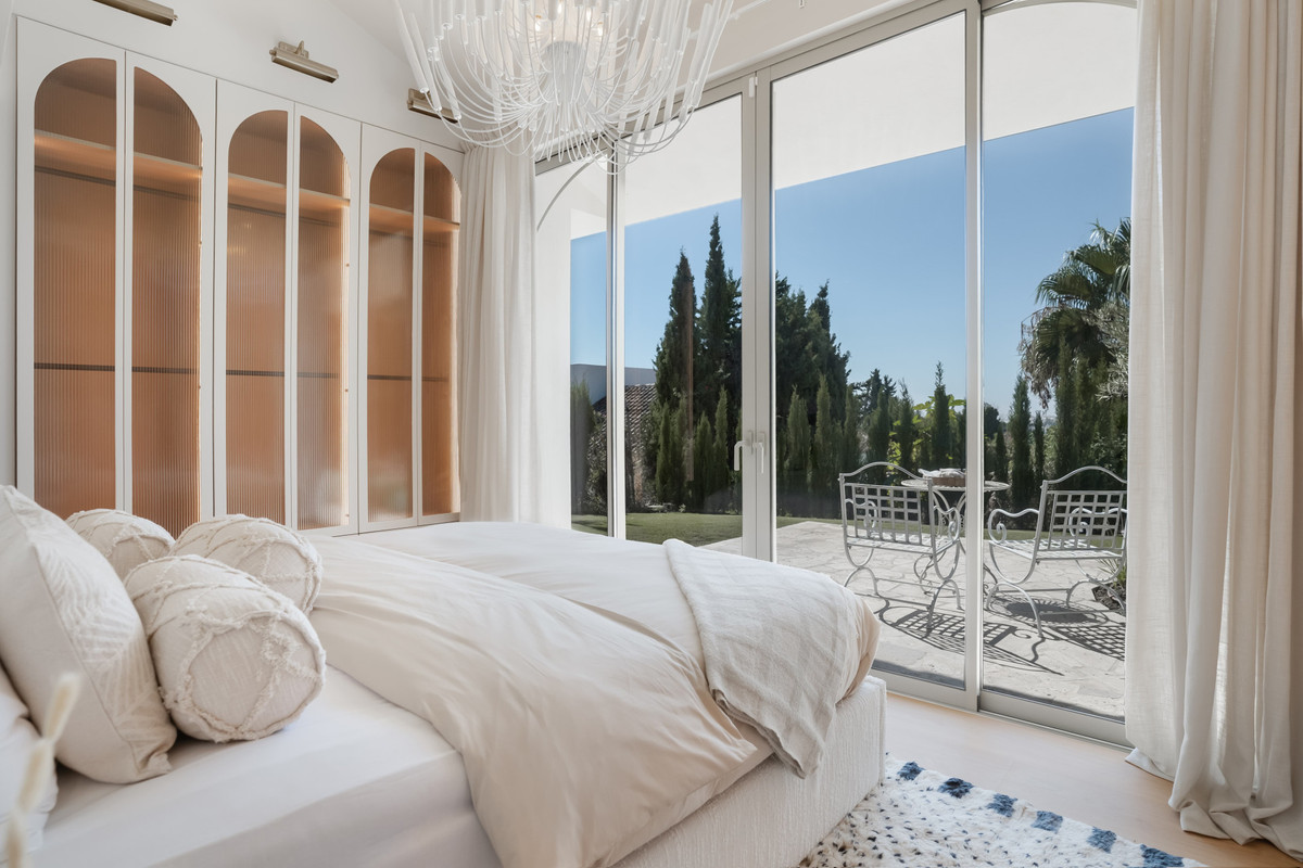 Huis te koop in Nueva Andalucía | 4 slaapkamers H5496409