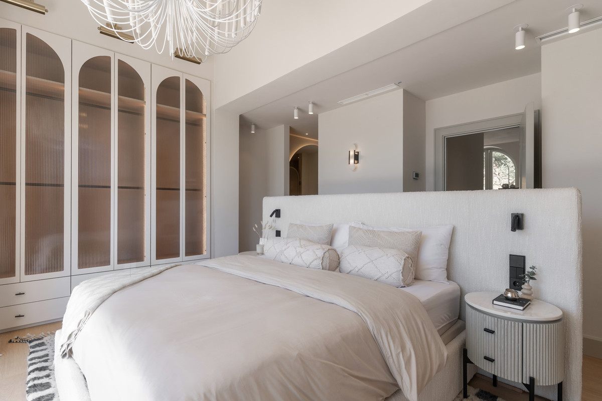 Huis te koop in Nueva Andalucía | 4 slaapkamers H5496409