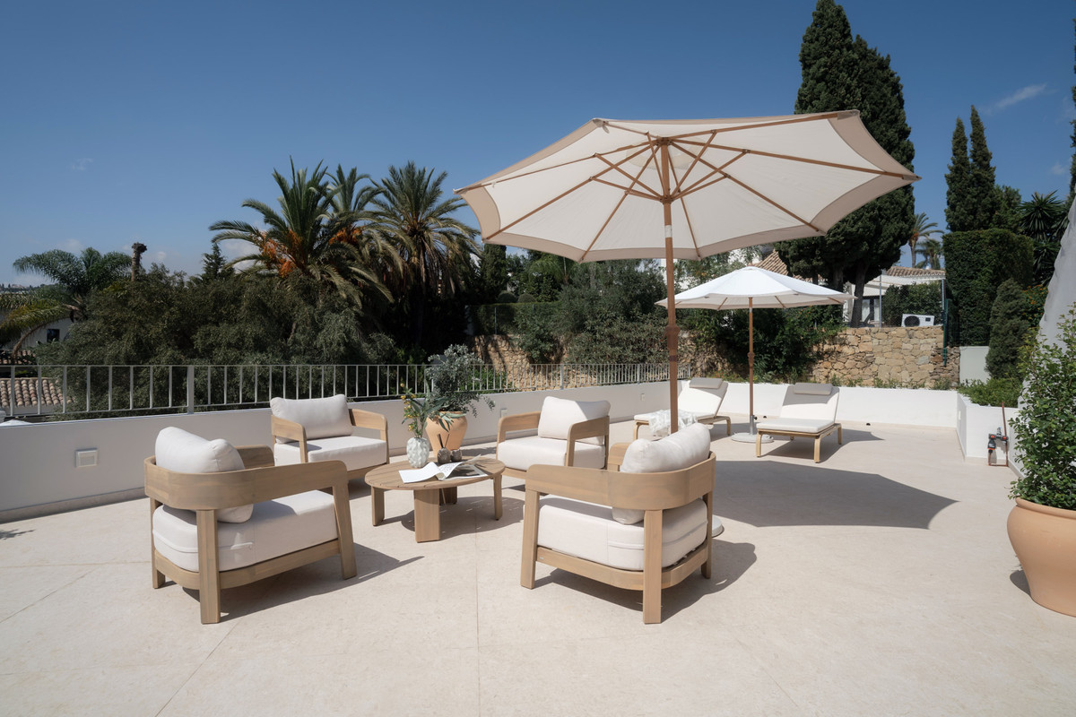 Huis te koop in Nueva Andalucía | 4 slaapkamers H5496409