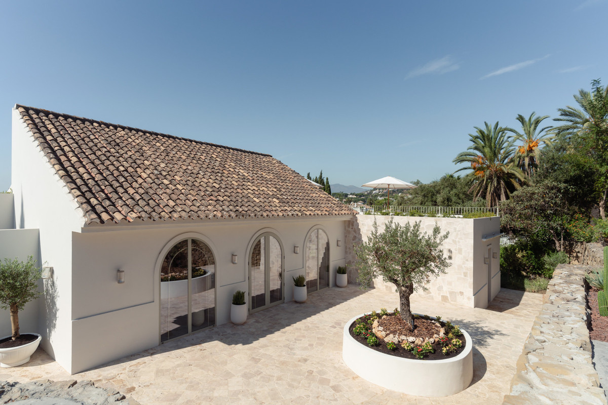 Huis te koop in Nueva Andalucía | 4 slaapkamers H5496409