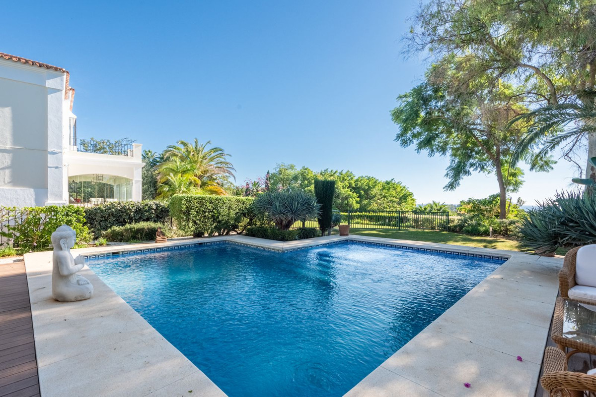 Huis te koop in Nueva Andalucía | 5 slaapkamers H5498743