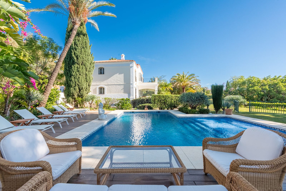 Huis te koop in Nueva Andalucía | 5 slaapkamers H5498743