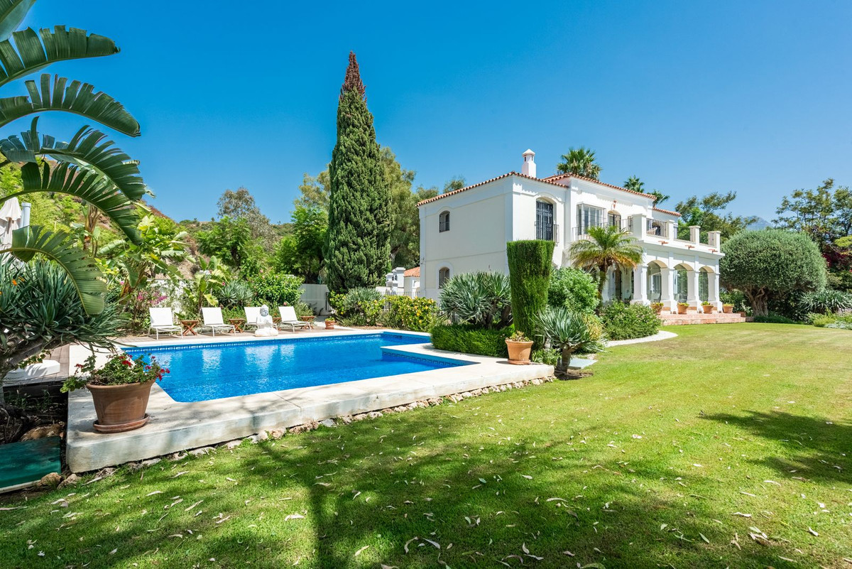 Huis te koop in Nueva Andalucía | 5 slaapkamers H5498743