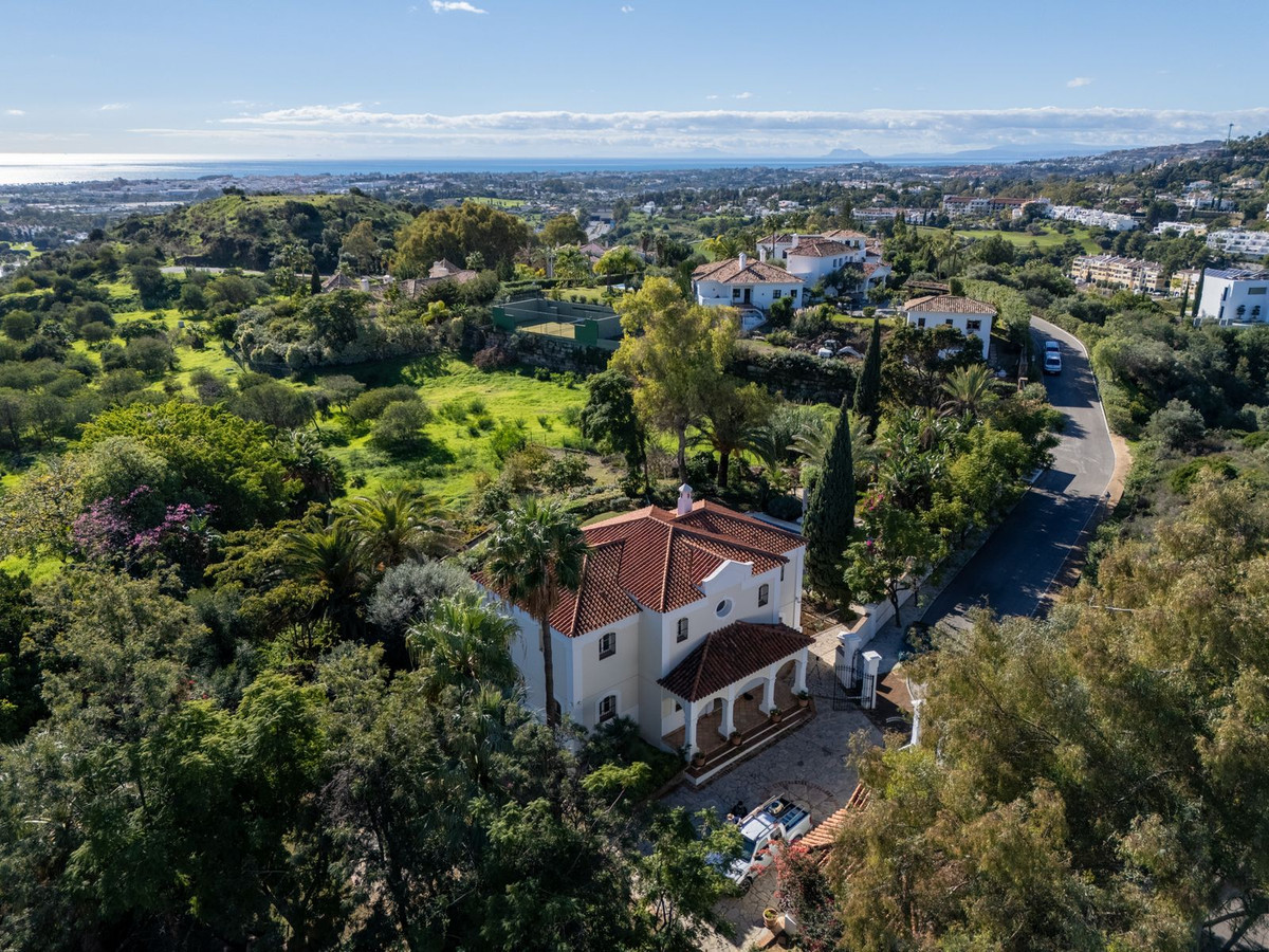 Huis te koop in Nueva Andalucía | 5 slaapkamers H5498743