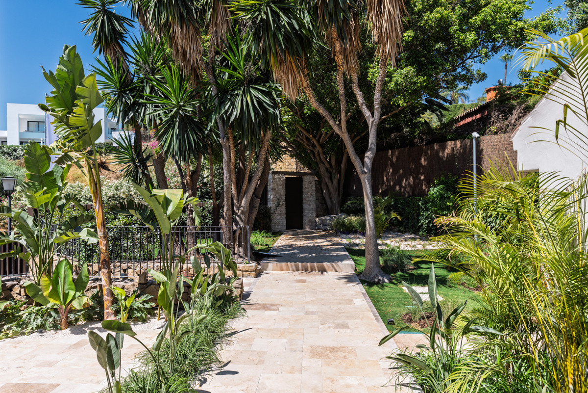Huis te koop in Nueva Andalucía | 5 slaapkamers H5499574
