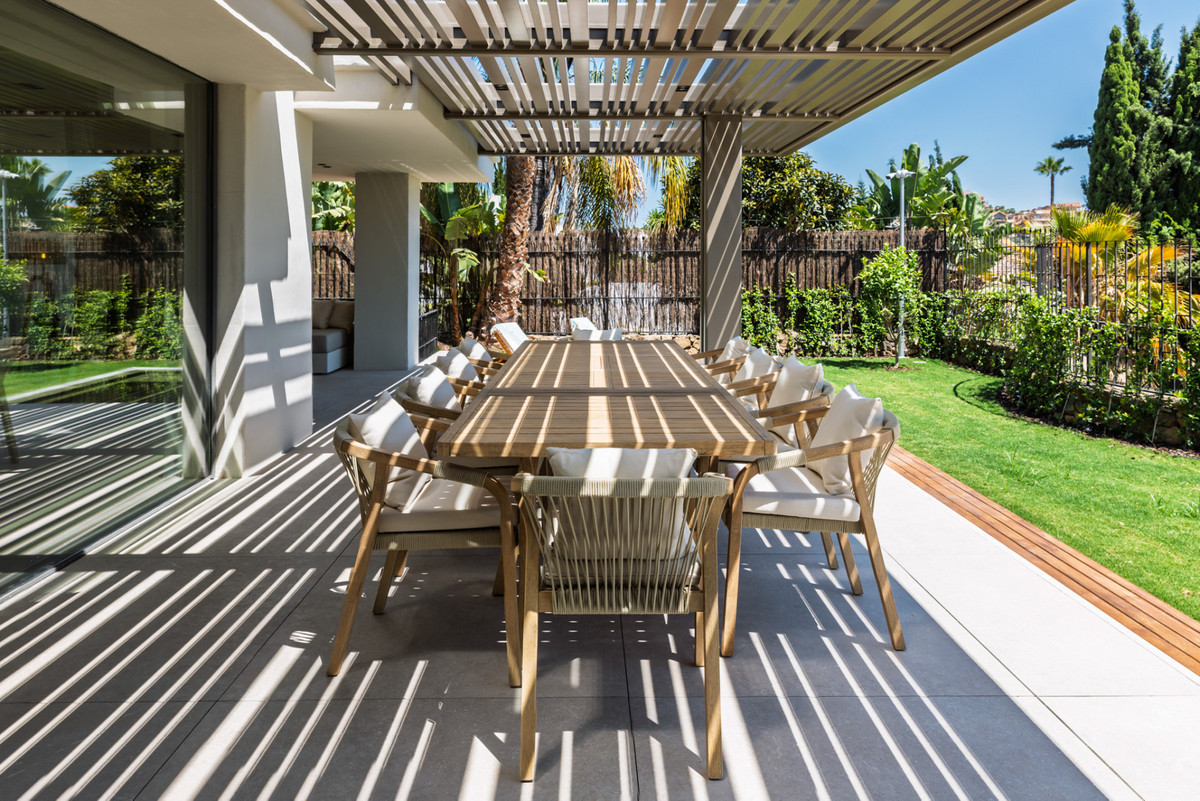 Huis te koop in Nueva Andalucía | 5 slaapkamers H5499574