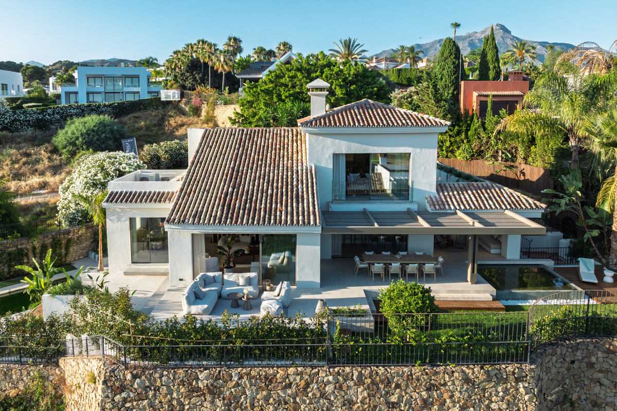 Huis te koop in Nueva Andalucía | 5 slaapkamers H5499574