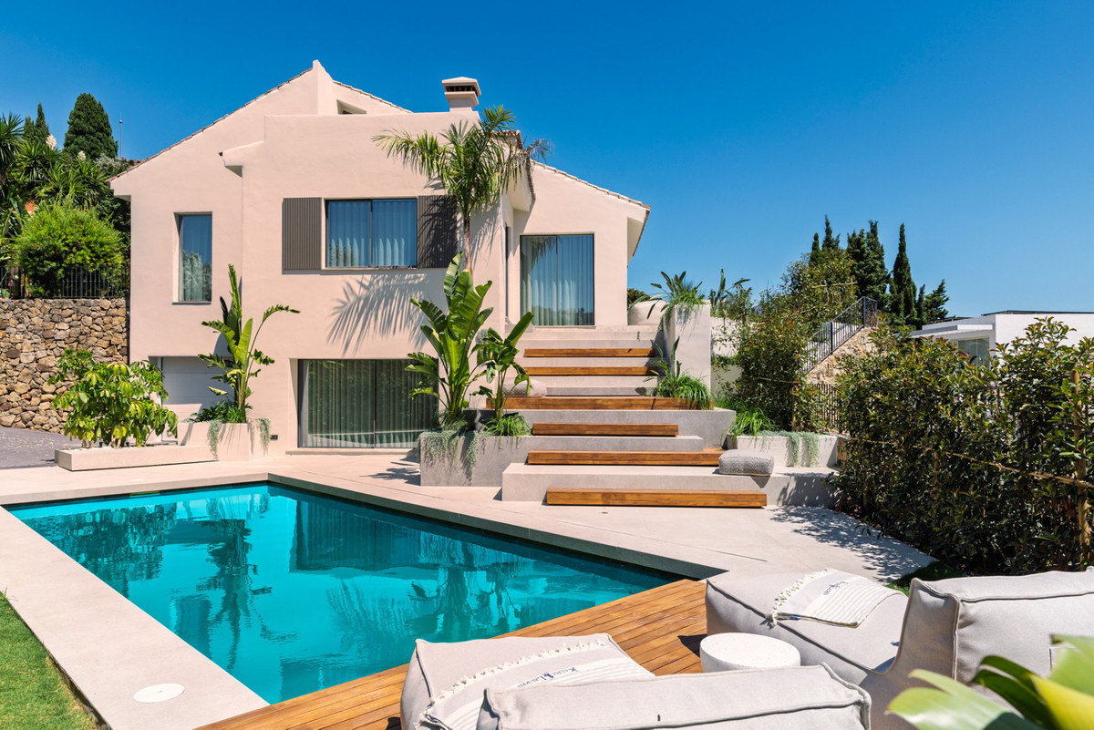 Huis te koop in Nueva Andalucía | 5 slaapkamers H5499574