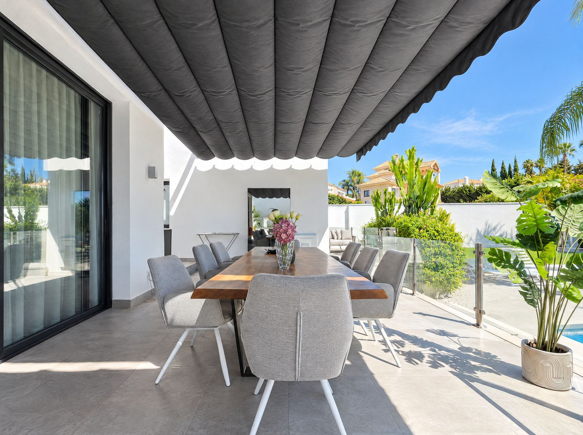 Huis te koop in Nueva Andalucía | 4 slaapkamers H5499625