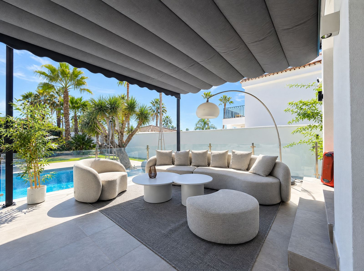 Huis te koop in Nueva Andalucía | 4 slaapkamers H5499625