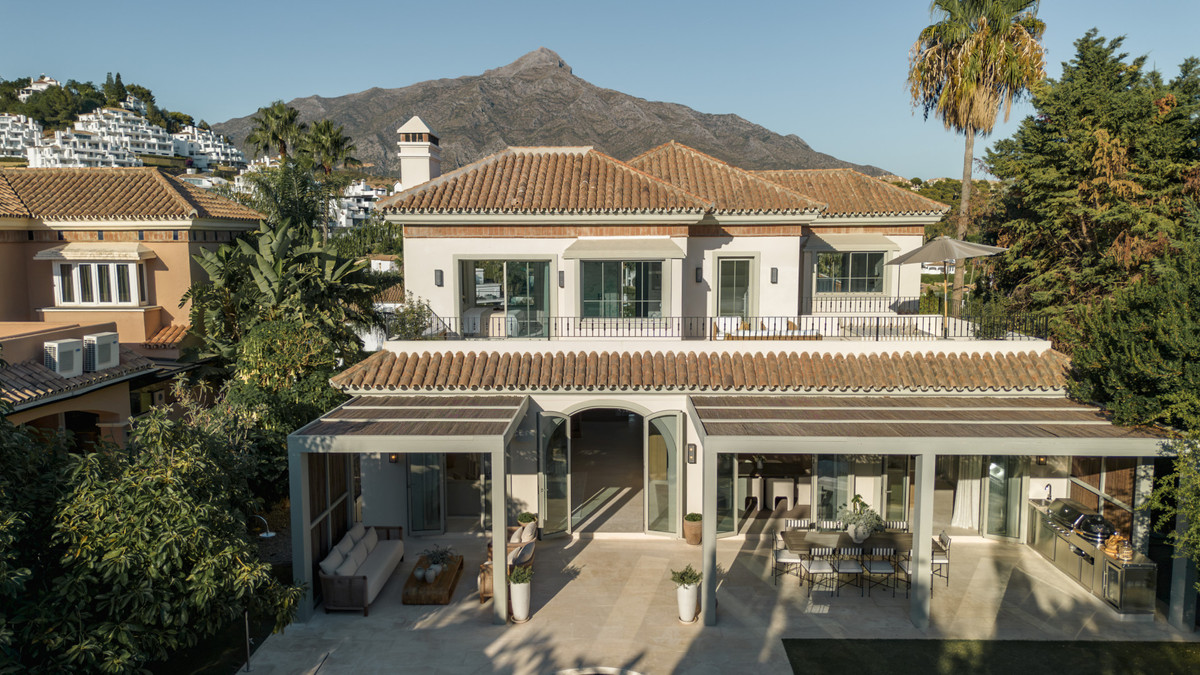 Huis te koop in Nueva Andalucía | 5 slaapkamers H5499901