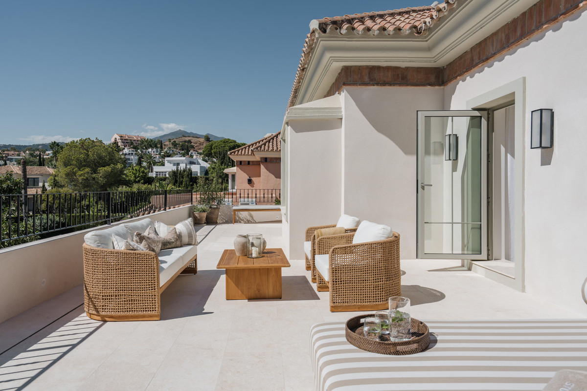 Huis te koop in Nueva Andalucía | 5 slaapkamers H5499901