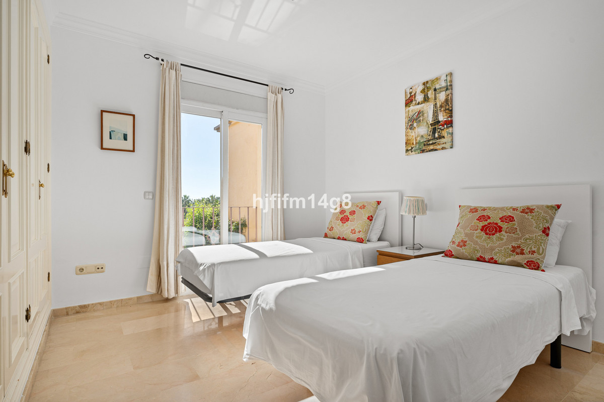 Huis te koop in Nueva Andalucía | 4 slaapkamers H5502043