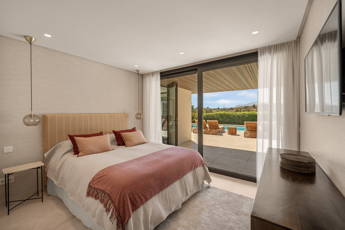 Huis te koop in Nueva Andalucía | 5 slaapkamers H5502439