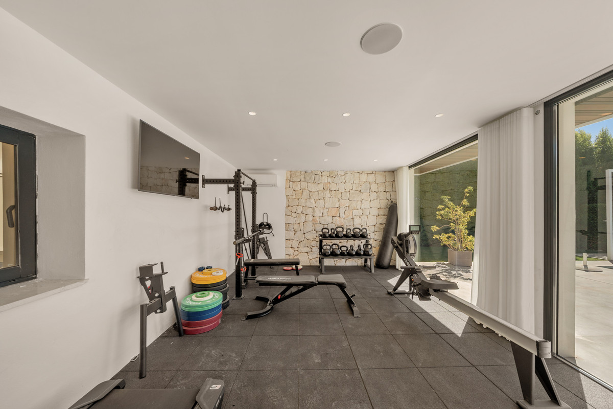 Huis te koop in Nueva Andalucía | 5 slaapkamers H5502439