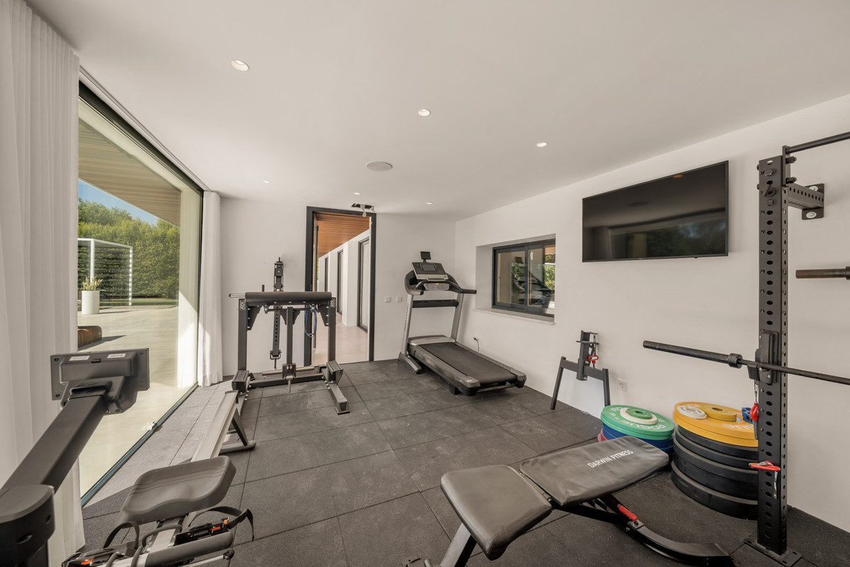 Huis te koop in Nueva Andalucía | 5 slaapkamers H5502439
