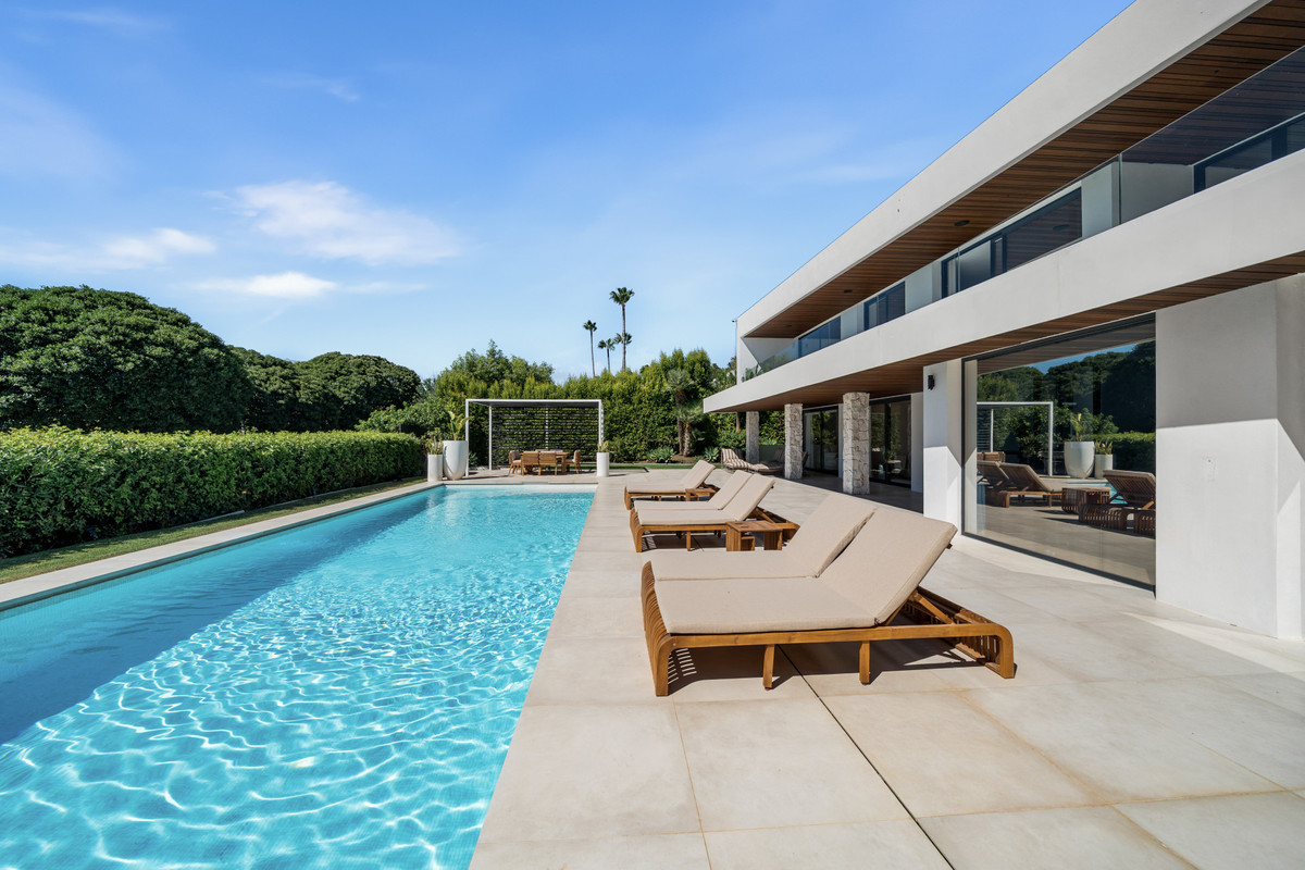 Huis te koop in Nueva Andalucía | 5 slaapkamers H5504035