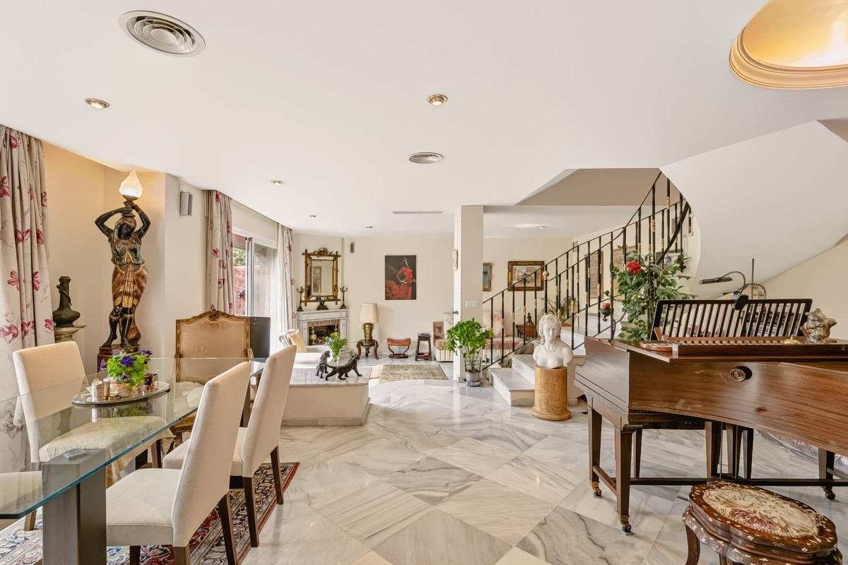 Huis te koop in Nueva Andalucía | 3 slaapkamers H5506450