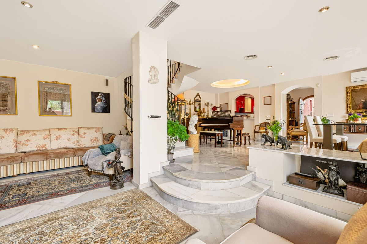 Huis te koop in Nueva Andalucía | 3 slaapkamers H5506450