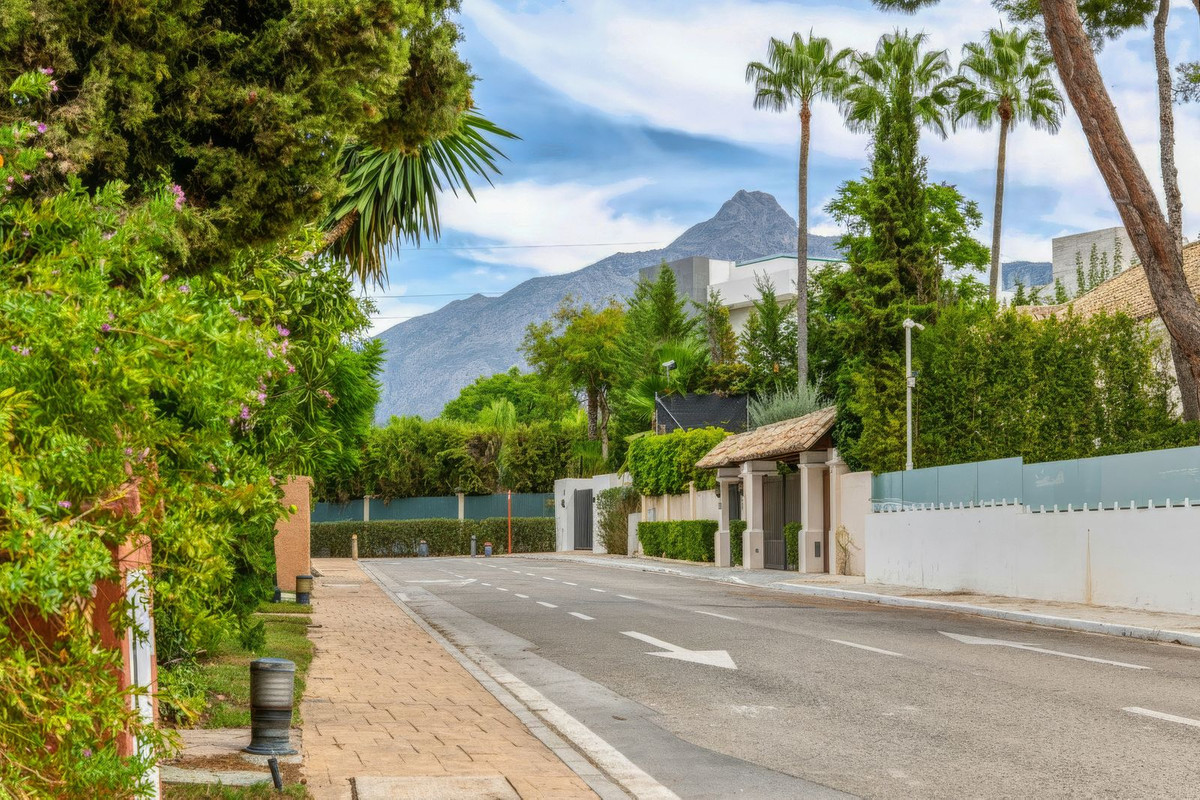 Huis te koop in Nueva Andalucía | 3 slaapkamers H5506450