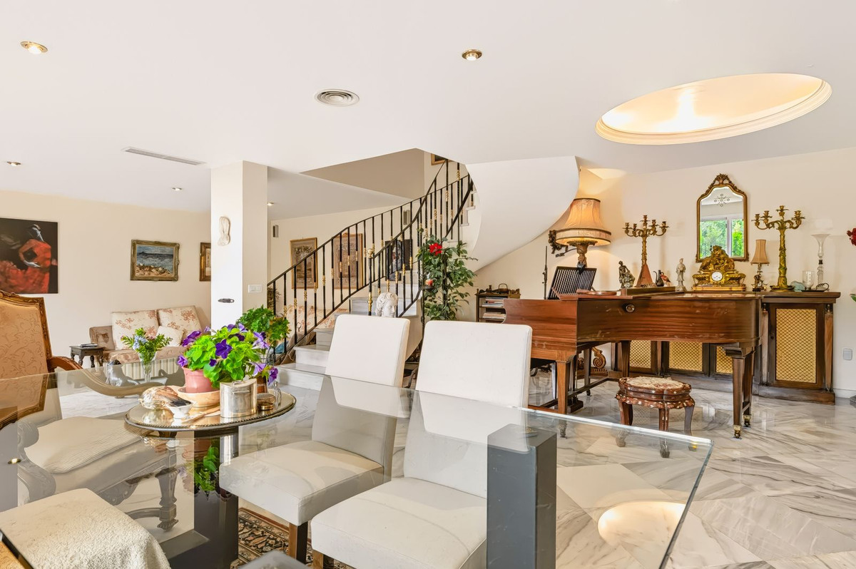 Huis te koop in Nueva Andalucía | 3 slaapkamers H5506450