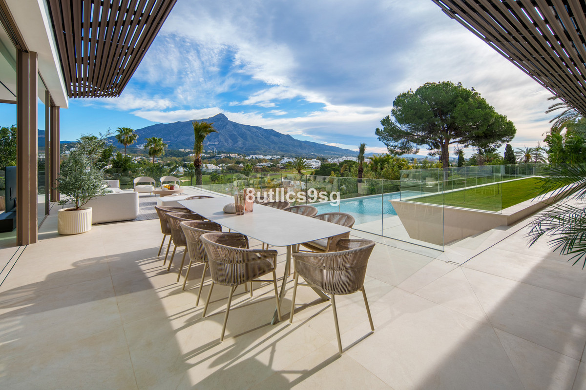 Huis te koop in Nueva Andalucía | 5 slaapkamers H5506645