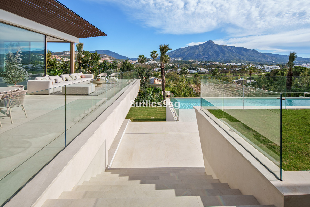 Huis te koop in Nueva Andalucía | 5 slaapkamers H5506645