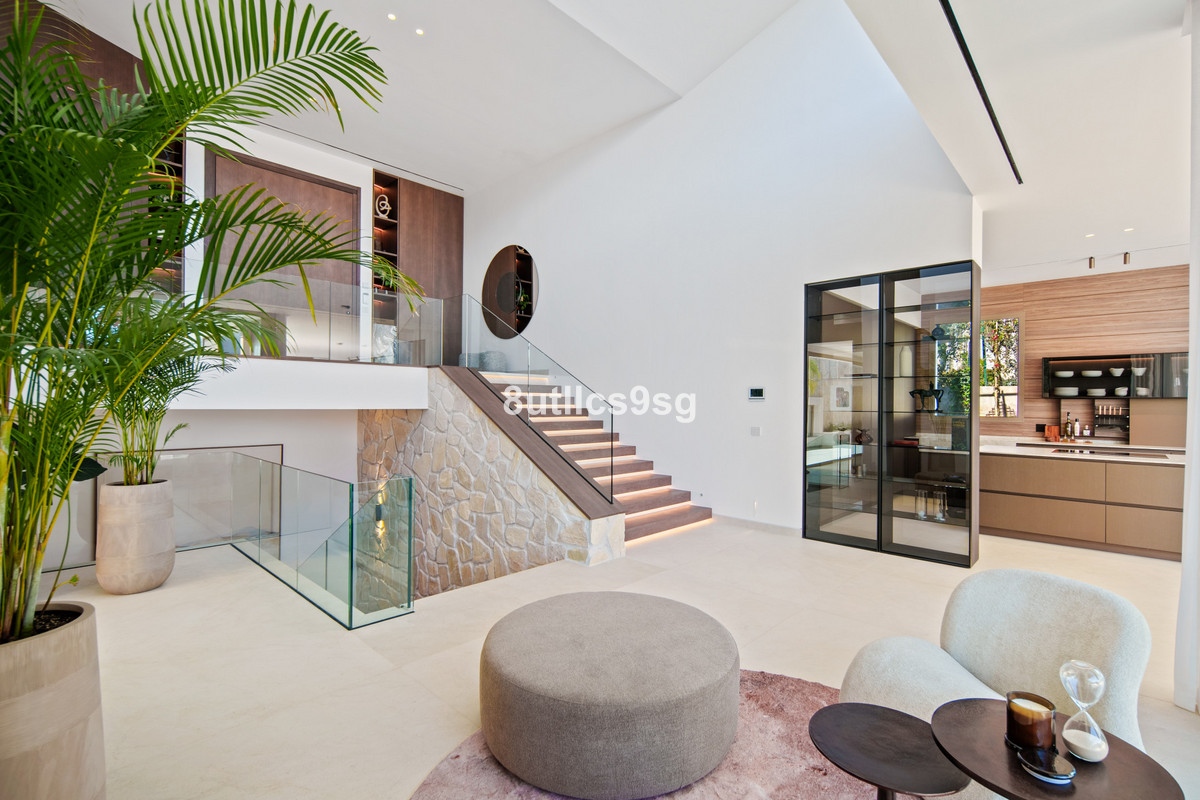 Huis te koop in Nueva Andalucía | 5 slaapkamers H5506645