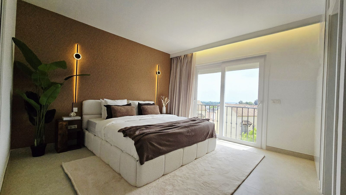Huis te koop in Nueva Andalucía | 4 slaapkamers H5511760