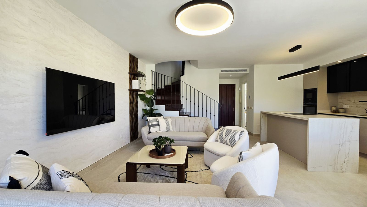 Huis te koop in Nueva Andalucía | 4 slaapkamers H5511760