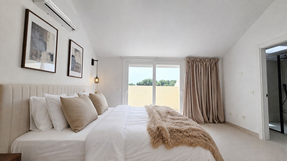 Huis te koop in Nueva Andalucía | 4 slaapkamers H5511760