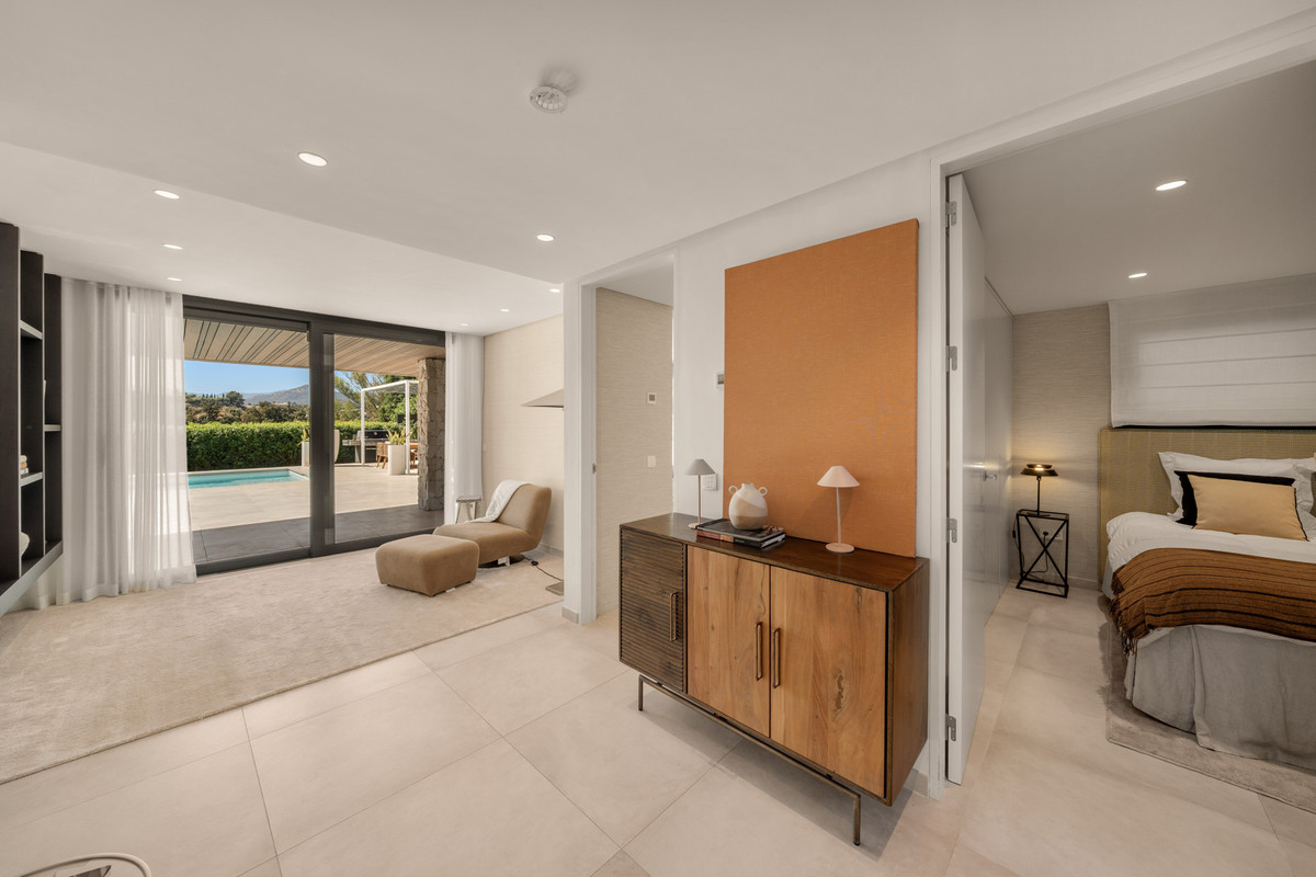 Huis te koop in Nueva Andalucía | 5 slaapkamers H5512825