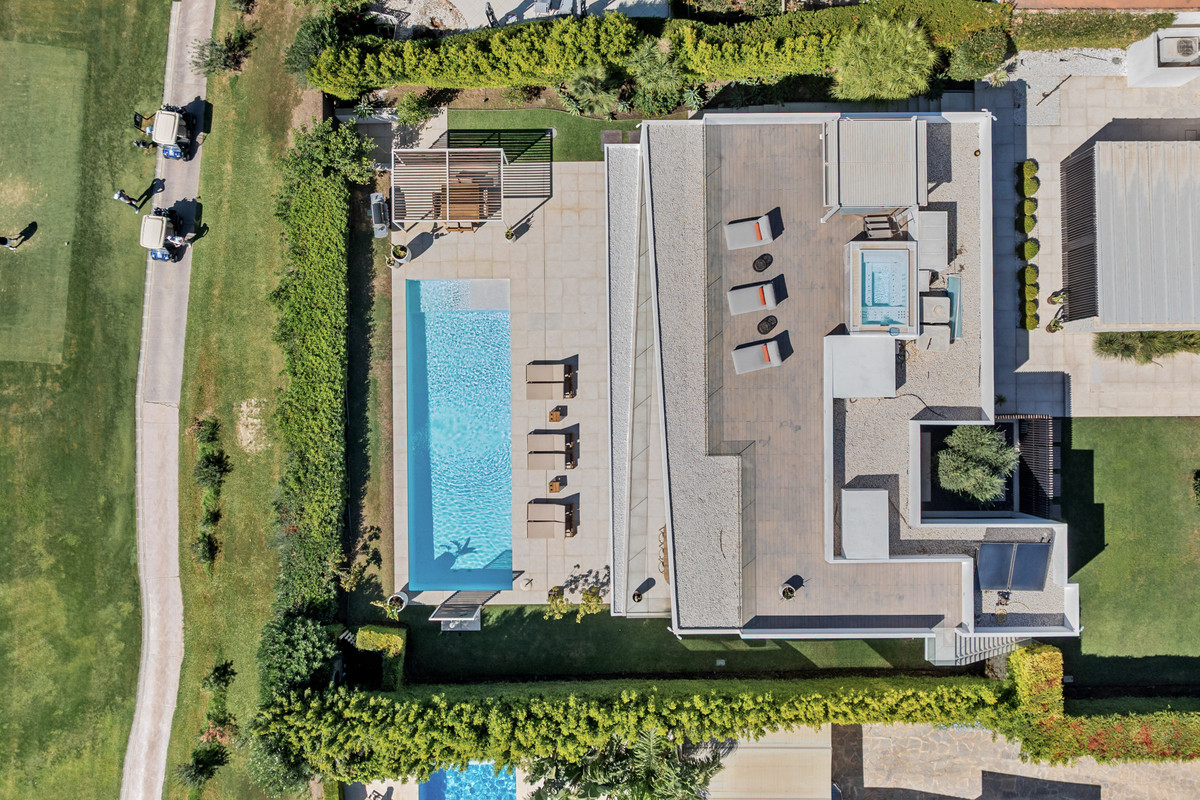 Huis te koop in Nueva Andalucía | 5 slaapkamers H5512825