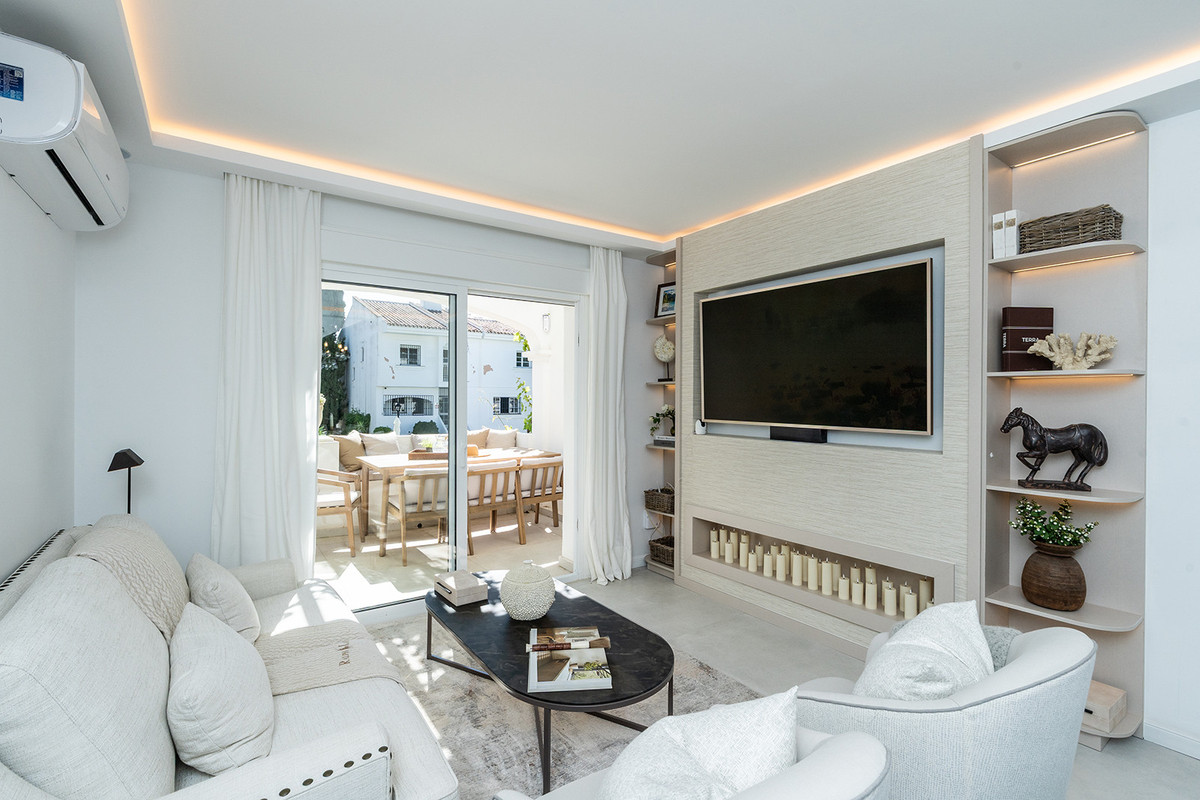 Huis te koop in Nueva Andalucía | 4 slaapkamers H5512960