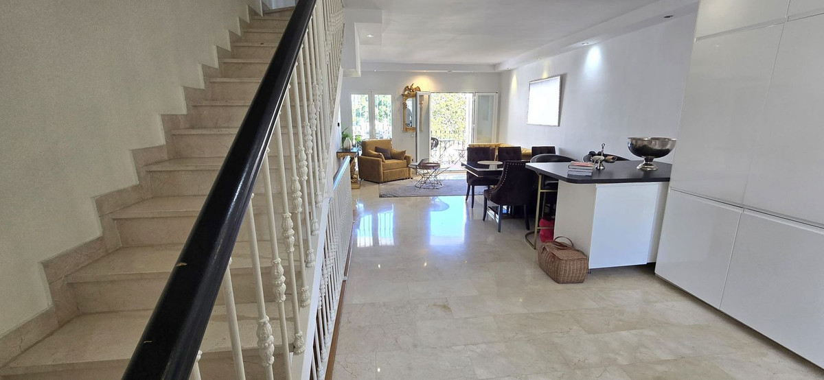 Huis te koop in Nueva Andalucía | 3 slaapkamers H5514694