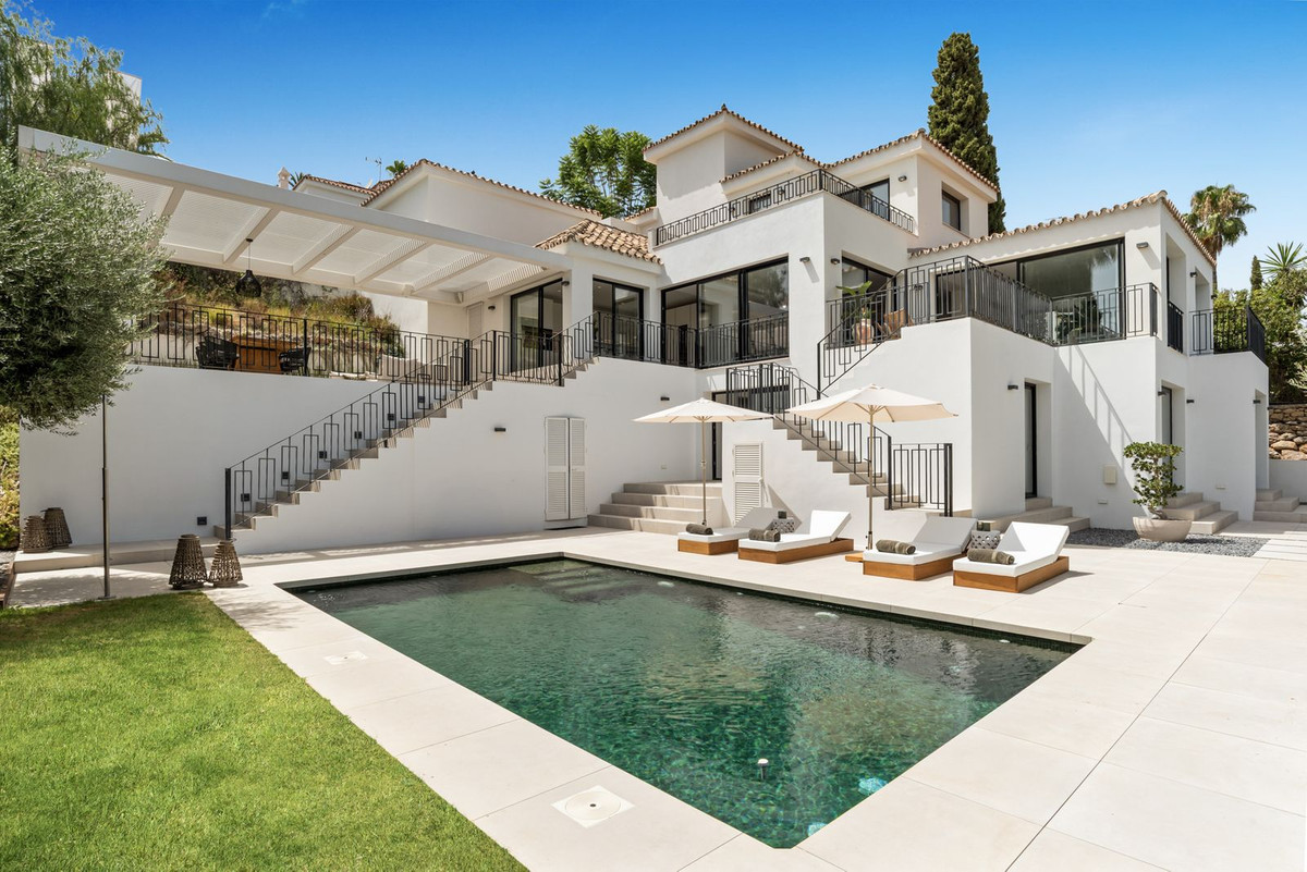 Huis te koop in Nueva Andalucía | 4 slaapkamers H5514865