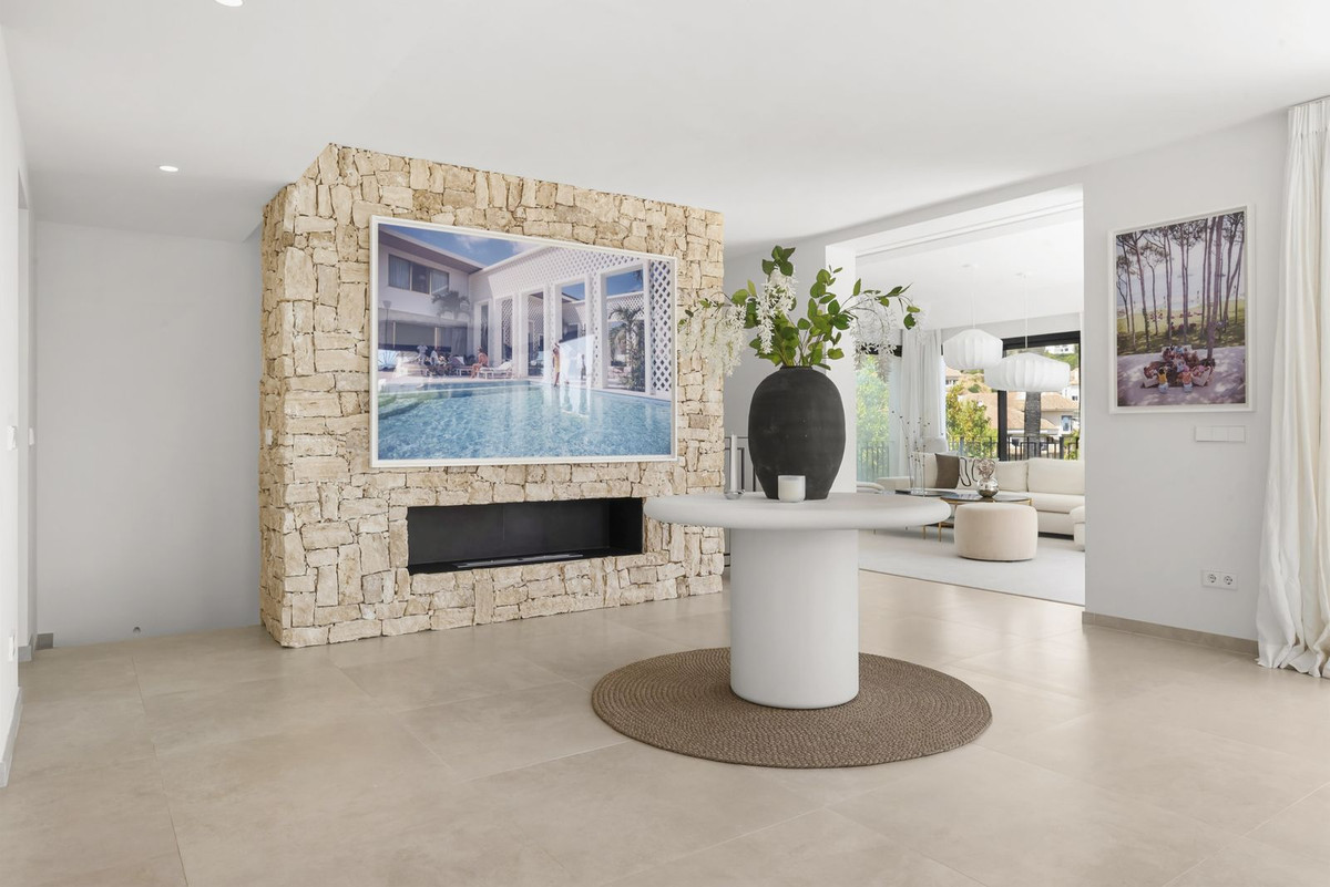 Huis te koop in Nueva Andalucía | 4 slaapkamers H5514865