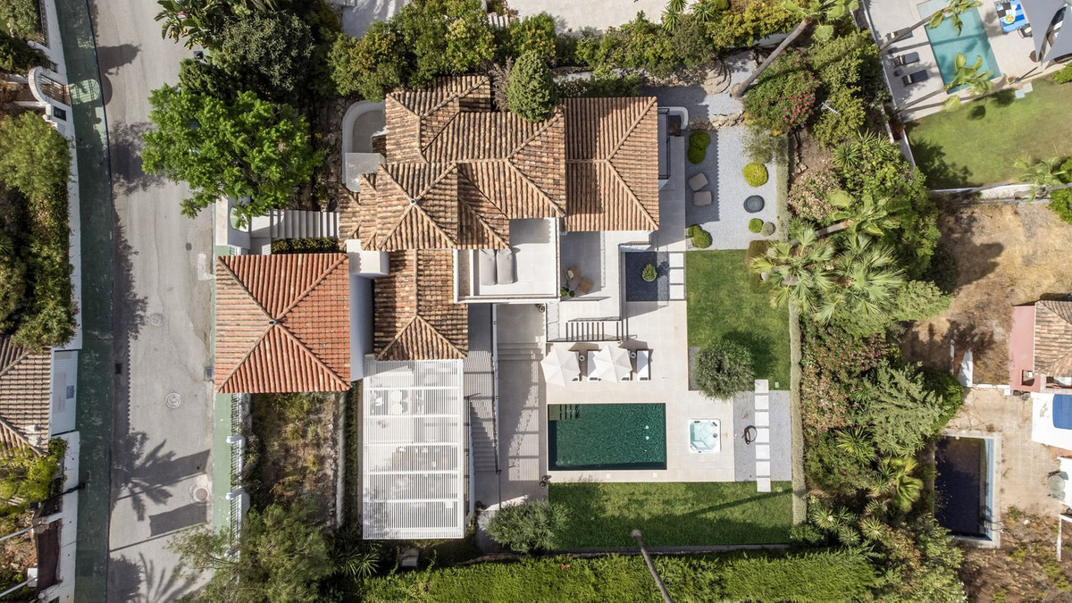 Huis te koop in Nueva Andalucía | 4 slaapkamers H5514865