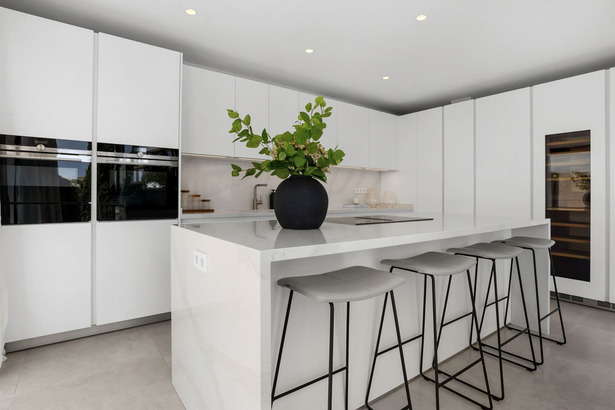 Huis te koop in Nueva Andalucía | 4 slaapkamers H5514865