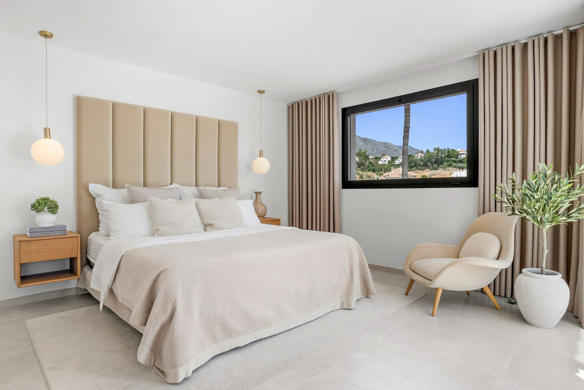 Huis te koop in Nueva Andalucía | 4 slaapkamers H5514865