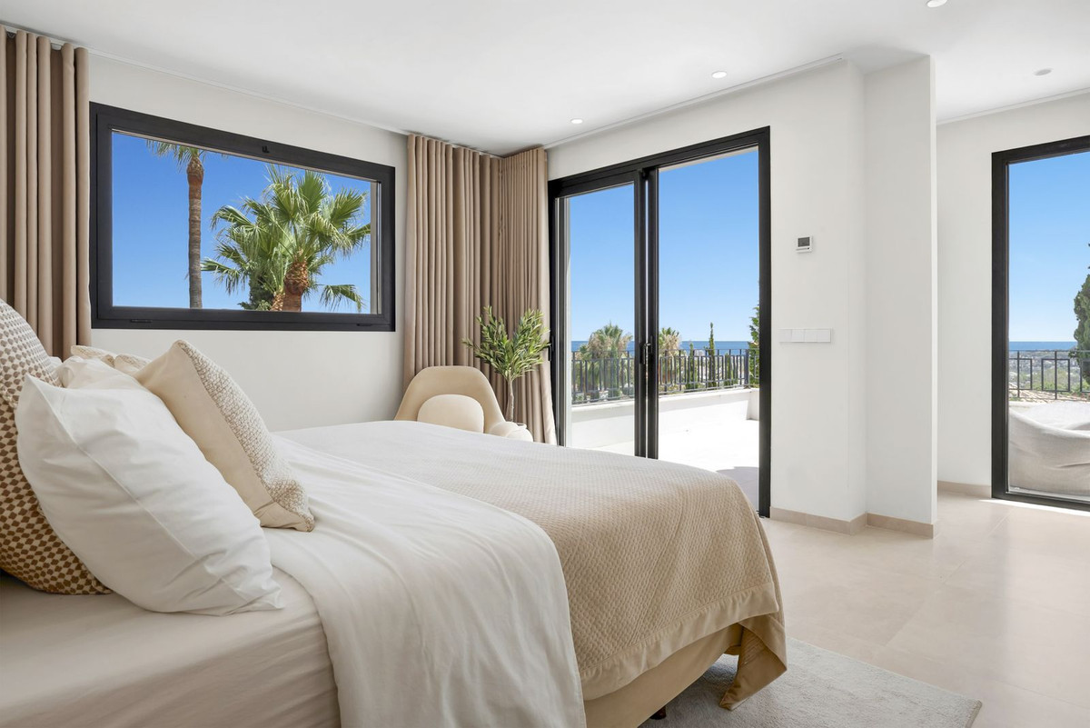 Huis te koop in Nueva Andalucía | 4 slaapkamers H5514865