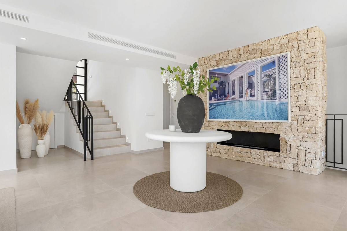 Huis te koop in Nueva Andalucía | 4 slaapkamers H5514865