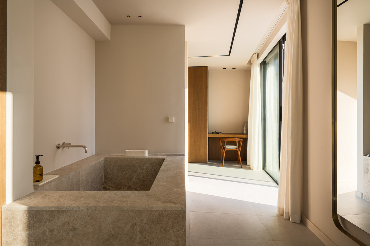 Huis te koop in Nueva Andalucía | 6 slaapkamers H5517217