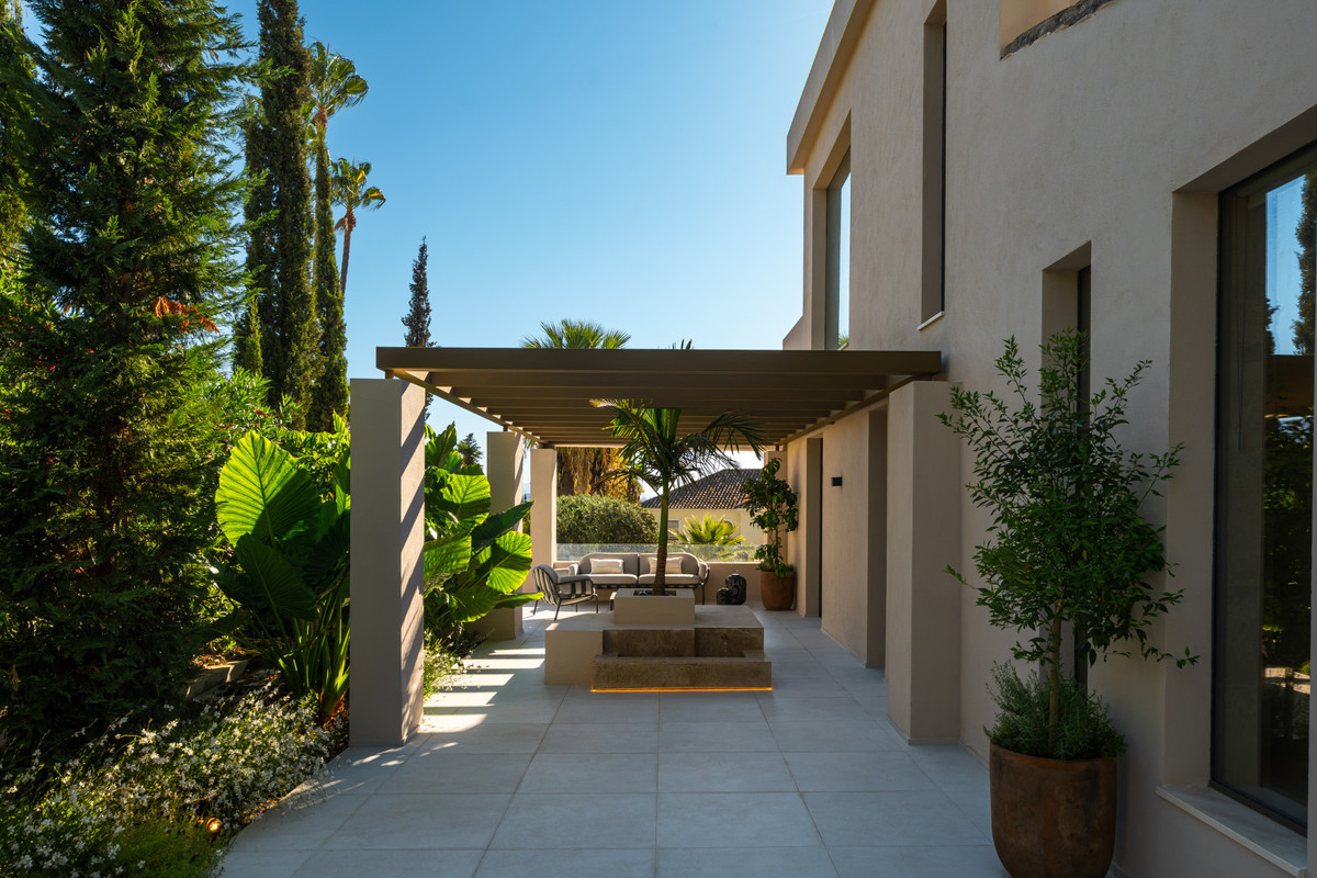 Huis te koop in Nueva Andalucía | 6 slaapkamers H5517217