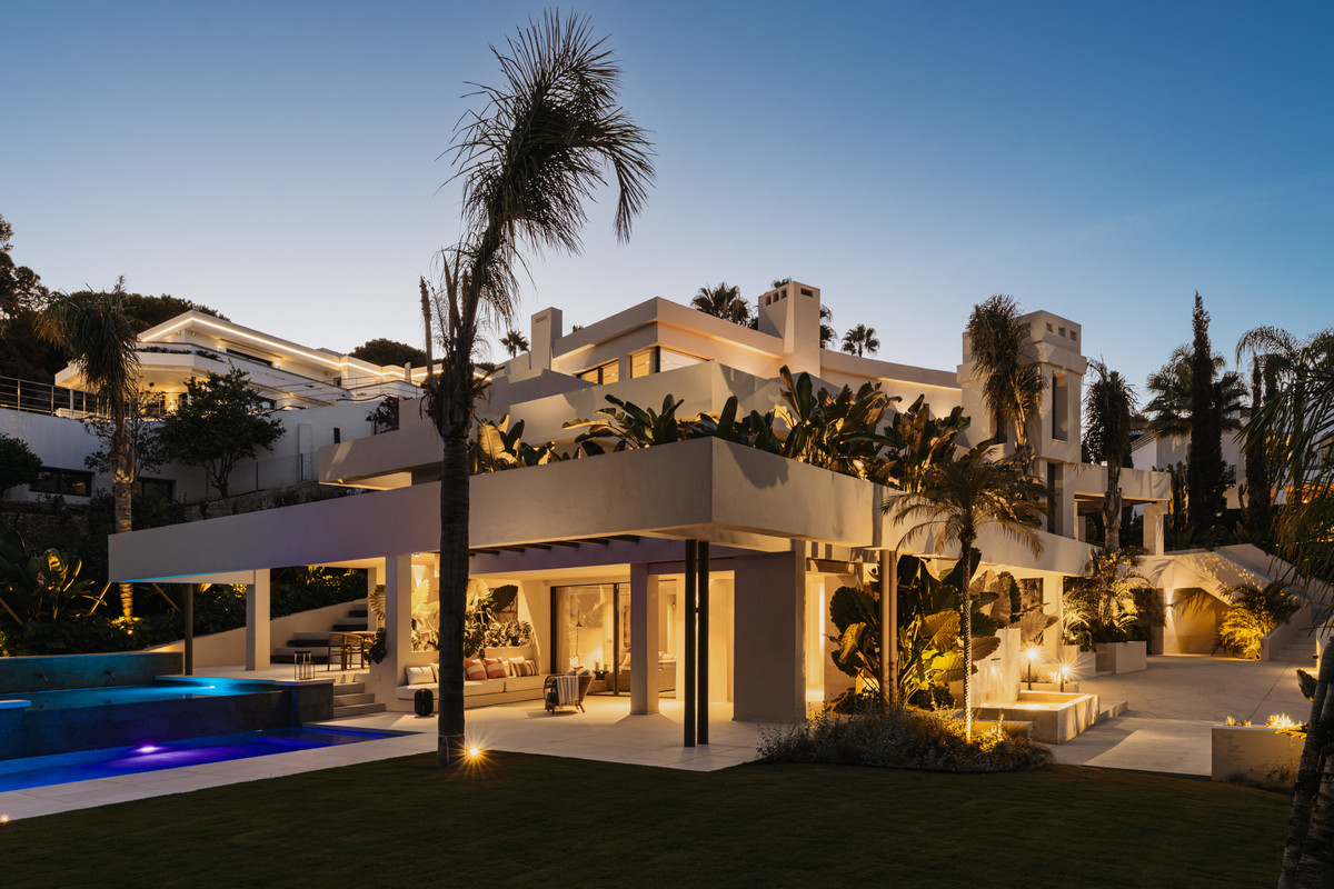 Huis te koop in Nueva Andalucía | 6 slaapkamers H5517217